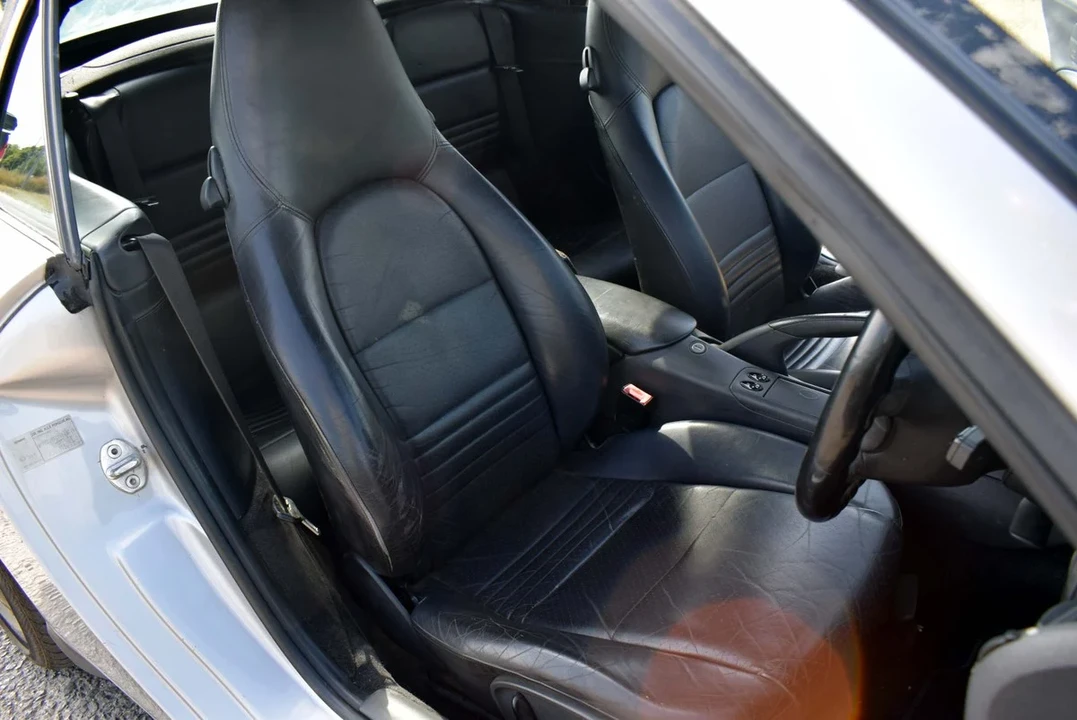 1999 Porsche 996 Carrera 4 - Image 11 of 30