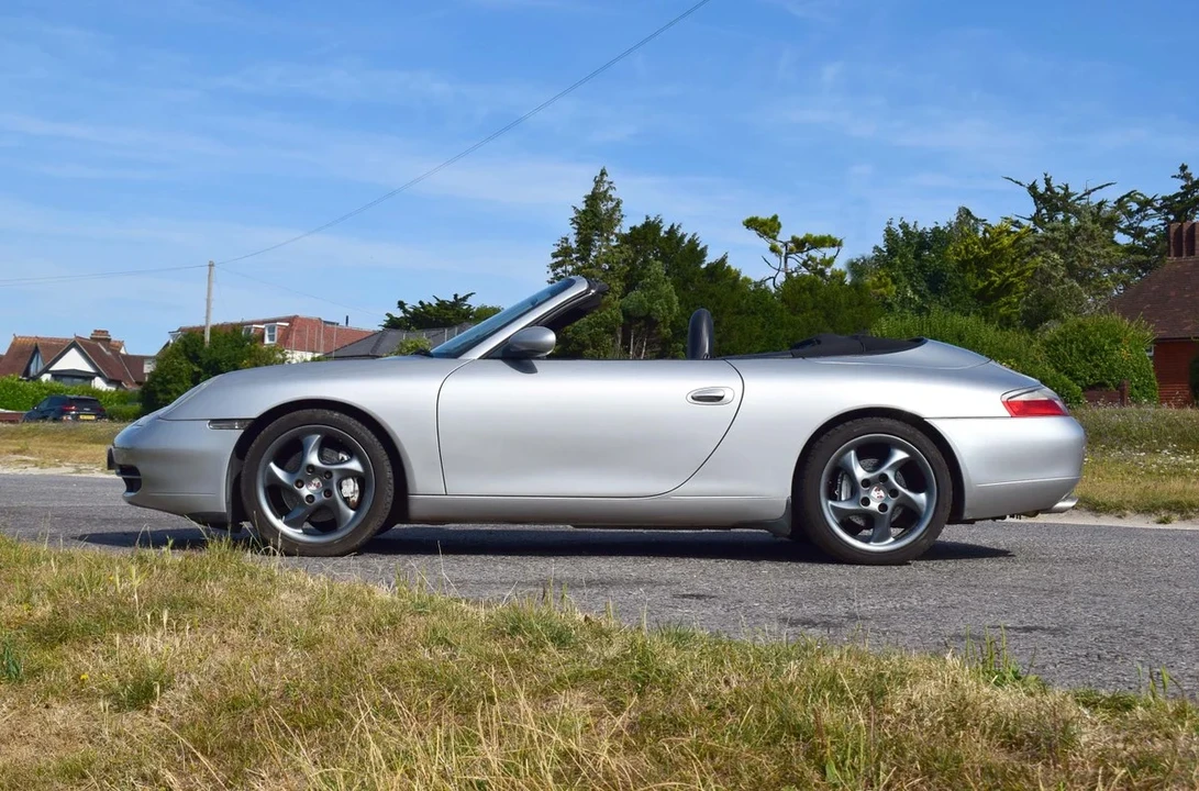 1999 Porsche 996 Carrera 4 - Image 6 of 30