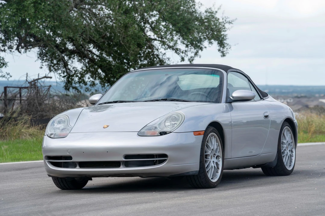 1999 Porsche 996 Carrera - Image 19 of 31