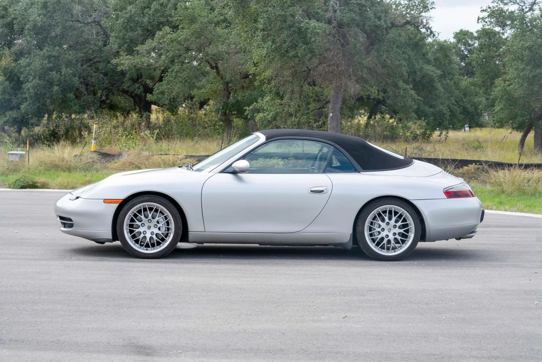 1999 Porsche 996 Carrera - Image 30 of 31