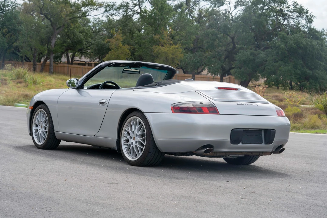 1999 Porsche 996 Carrera - Image 15 of 31