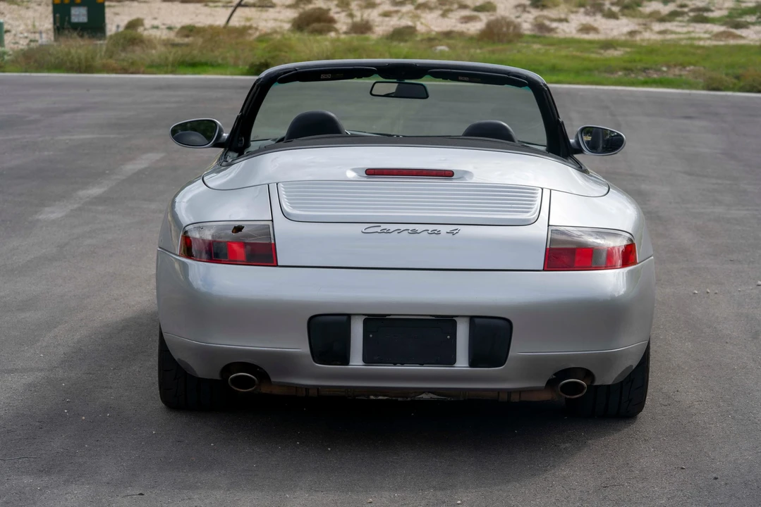 1999 Porsche 996 Carrera - Image 12 of 31