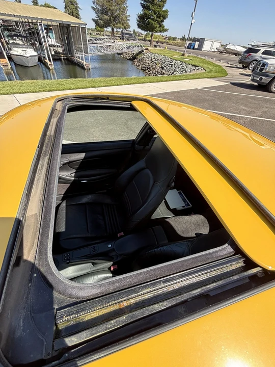 1999 Porsche 996 Carrera - Image 24 of 31