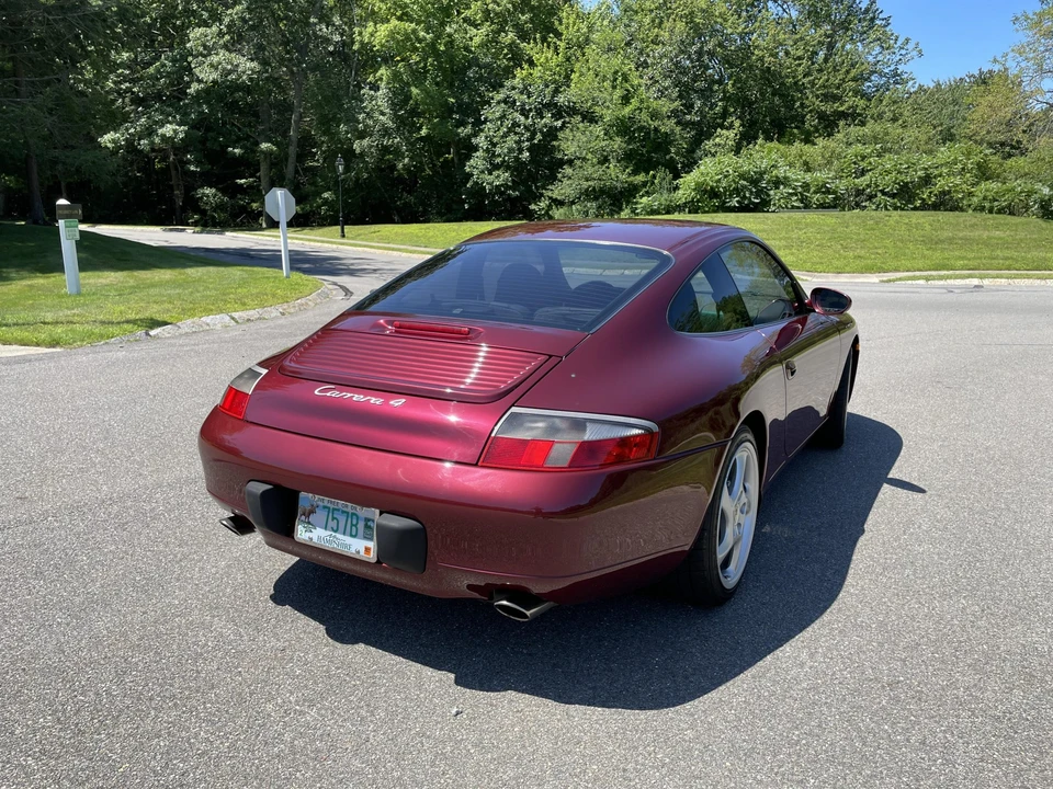 1999 Porsche 996 Carrera - Image 24 of 31