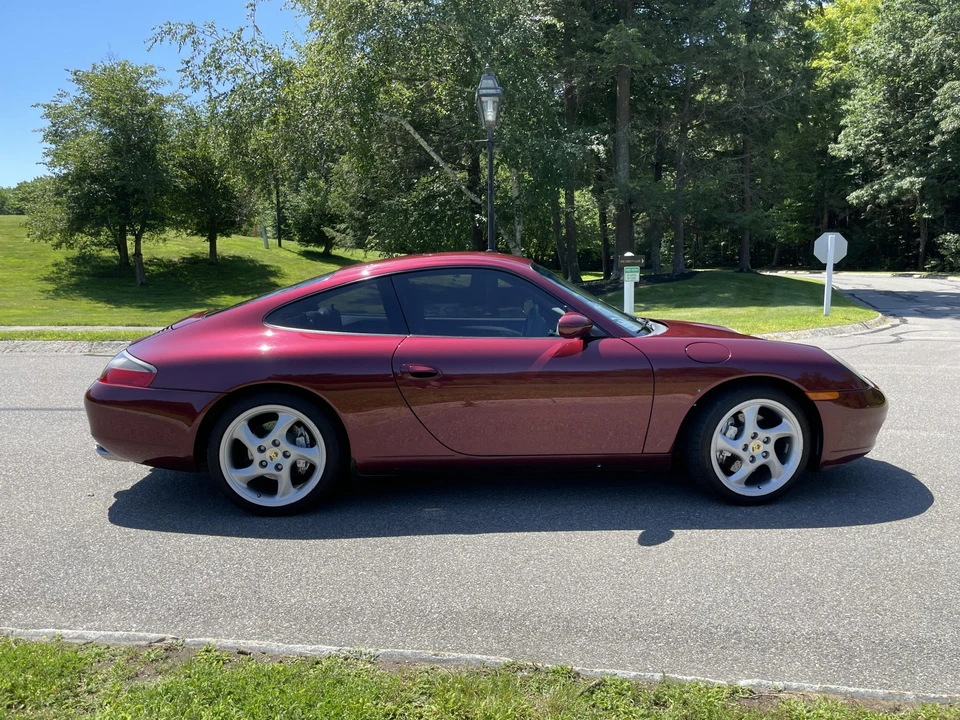 1999 Porsche 996 Carrera - Image 30 of 31