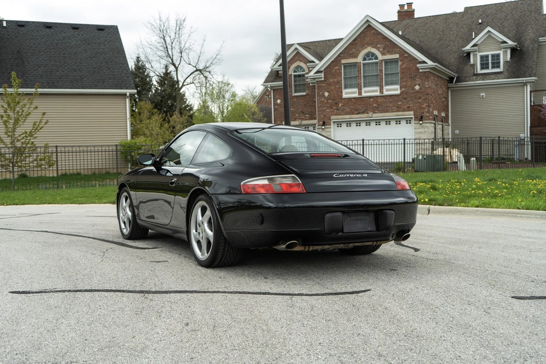 1999 Porsche 996 Carrera - Image 18 of 31
