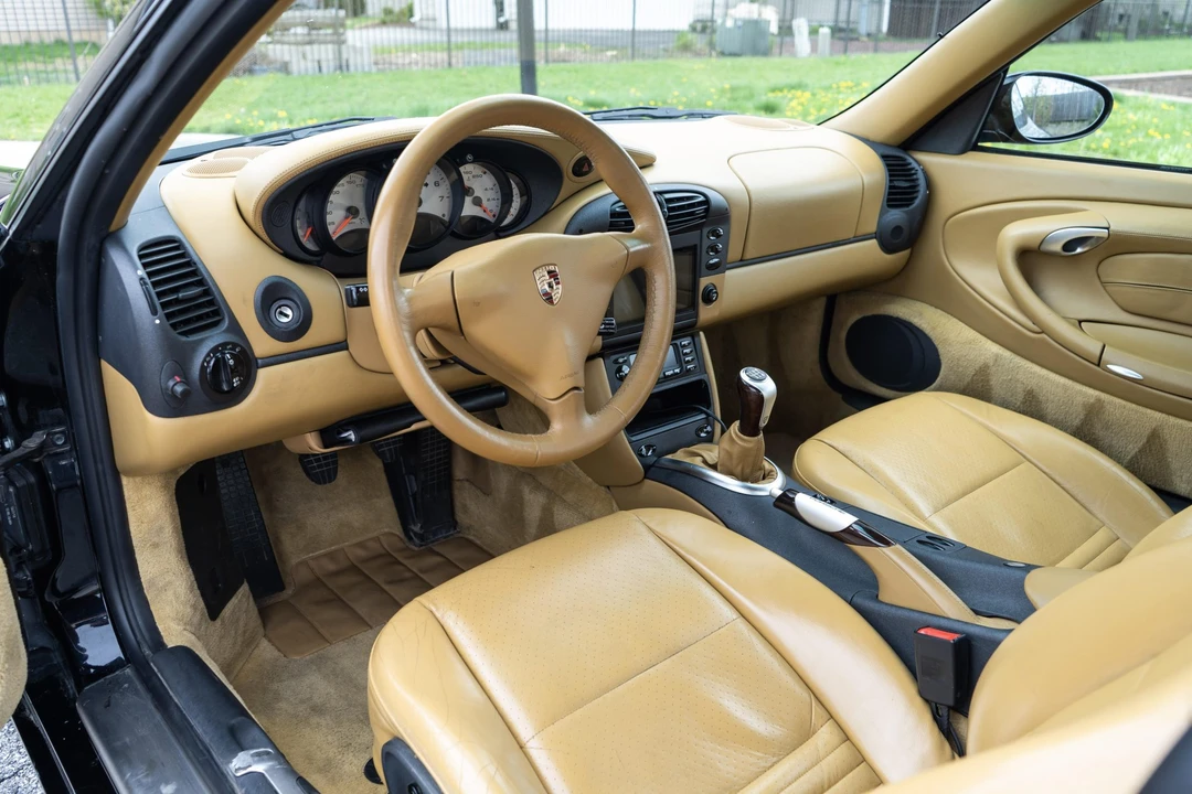 1999 Porsche 996 Carrera - Image 28 of 31