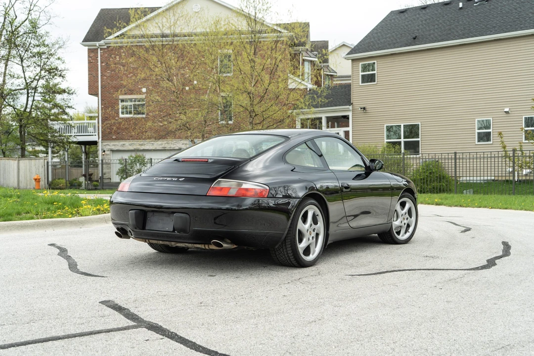 1999 Porsche 996 Carrera - Image 14 of 31