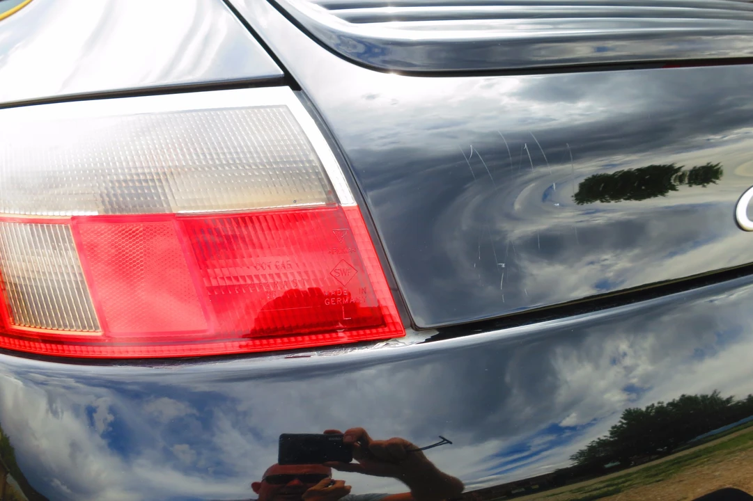 1999 Porsche 996 Carrera - Image 9 of 31