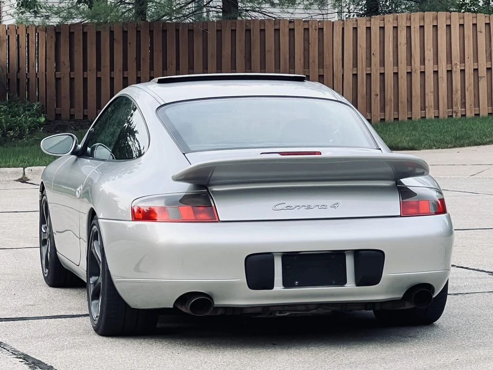 1999 Porsche 996 Carrera - Image 27 of 31