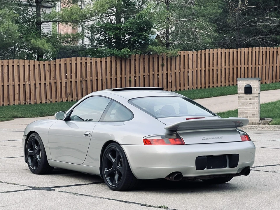 1999 Porsche 996 Carrera - Image 30 of 31