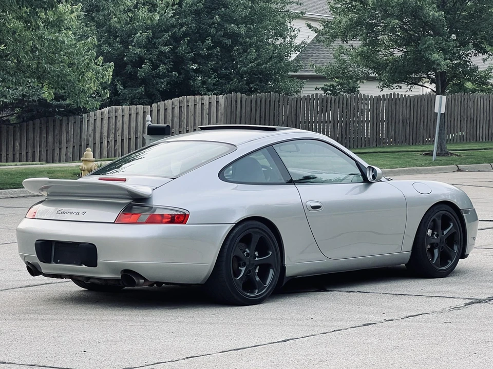 1999 Porsche 996 Carrera - Image 18 of 31