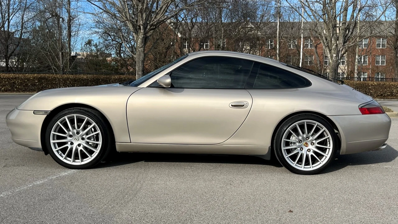 1999 Porsche 996 Carrera - Image 23 of 31