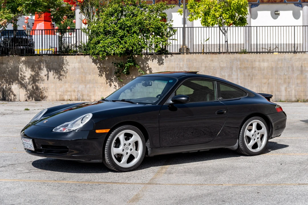 1999 Porsche 996 Carrera - Image 11 of 31