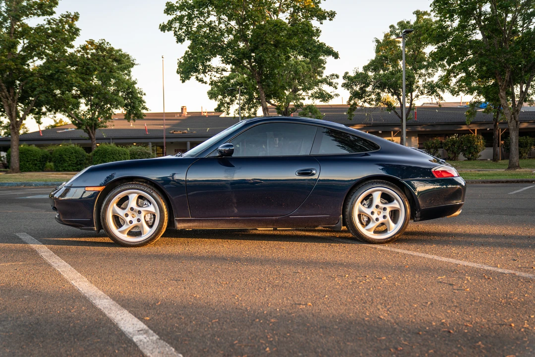 1999 Porsche 996 Carrera 4 - Image 18 of 31
