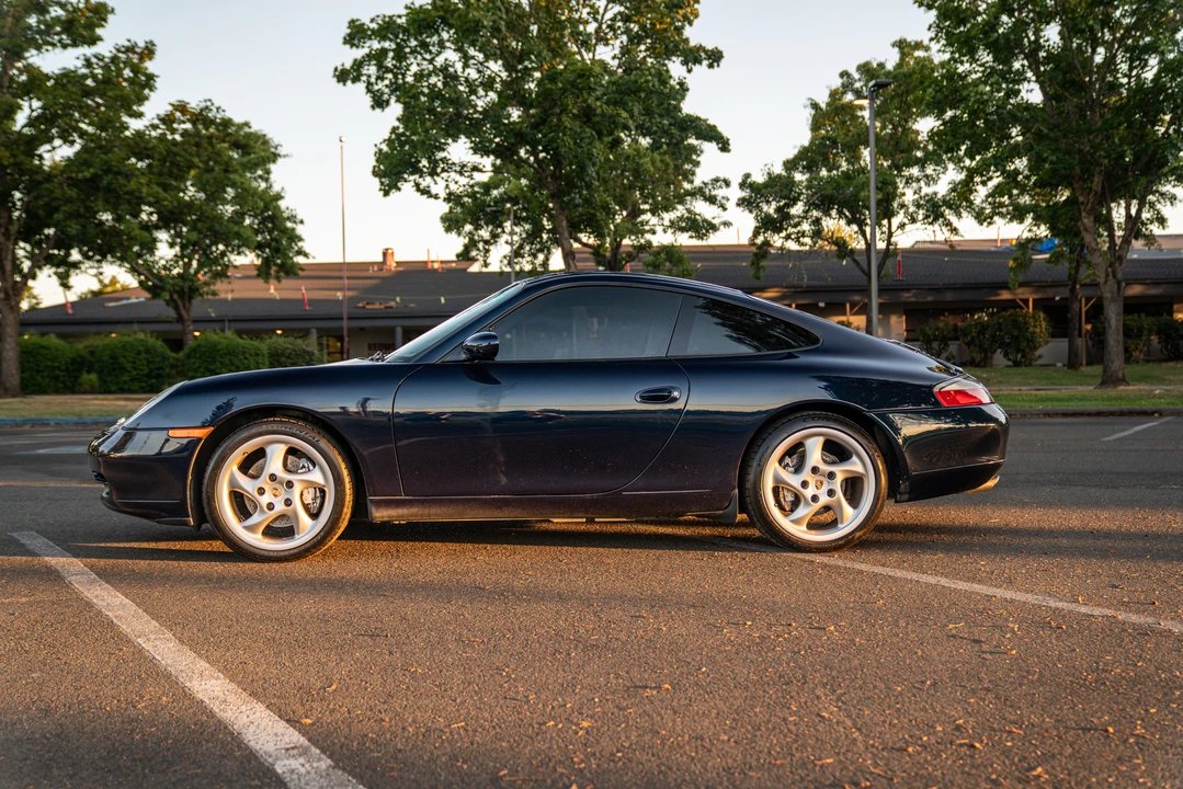 1999 Porsche 996 Carrera 4 - Image 19 of 31