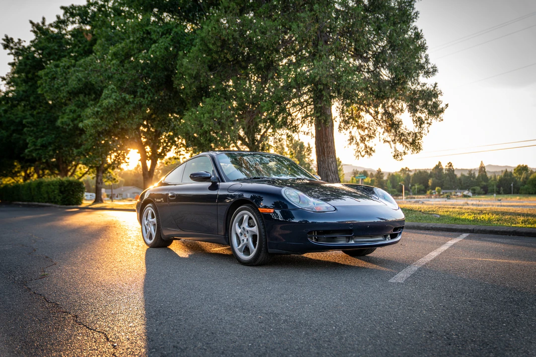 1999 Porsche 996 Carrera 4 - Image 4 of 31