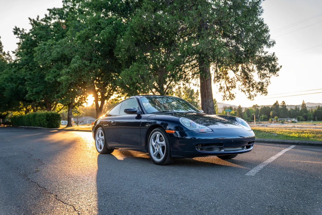 1999 Porsche 996 Carrera 4 - Image 6 of 31