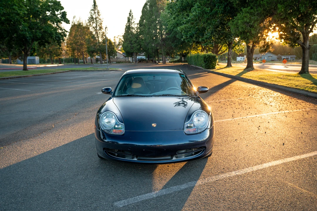 1999 Porsche 996 Carrera 4 - Image 22 of 31