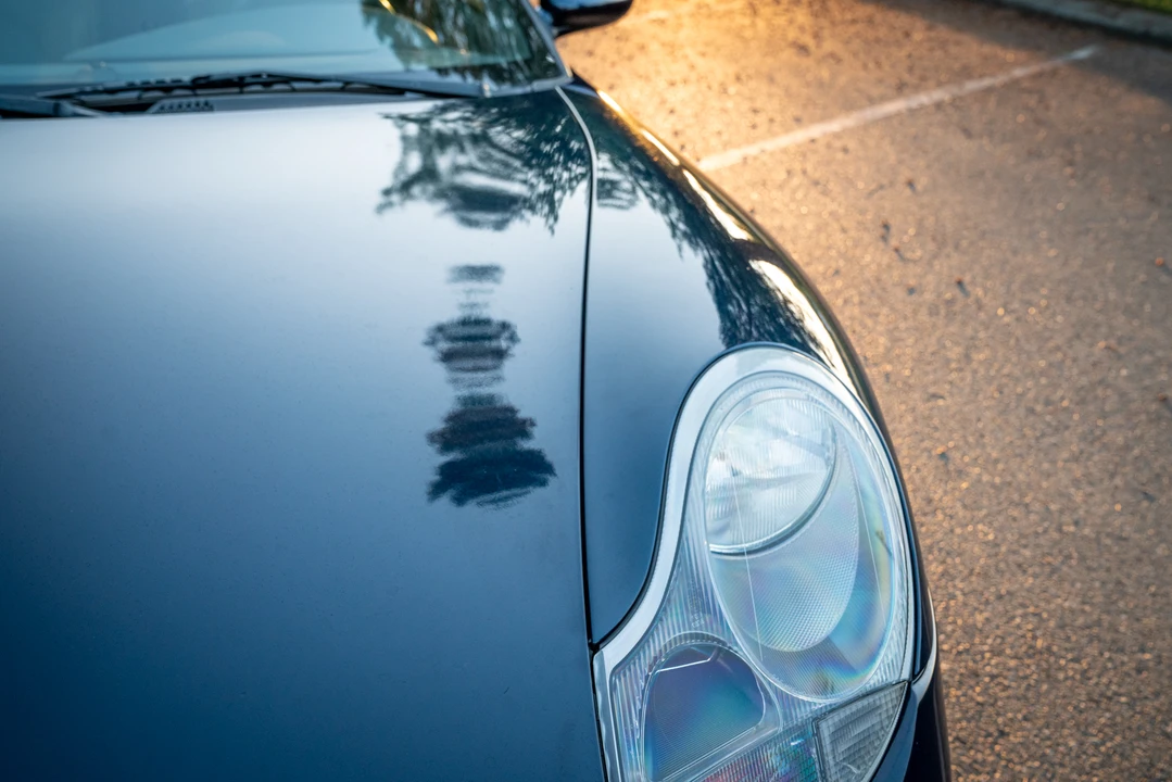 1999 Porsche 996 Carrera 4 - Image 27 of 31