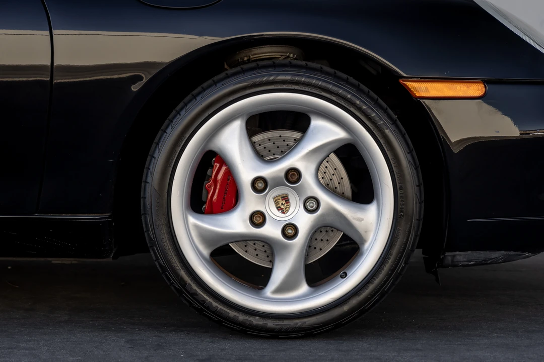 1999 Porsche 996 Carrera - Image 22 of 31