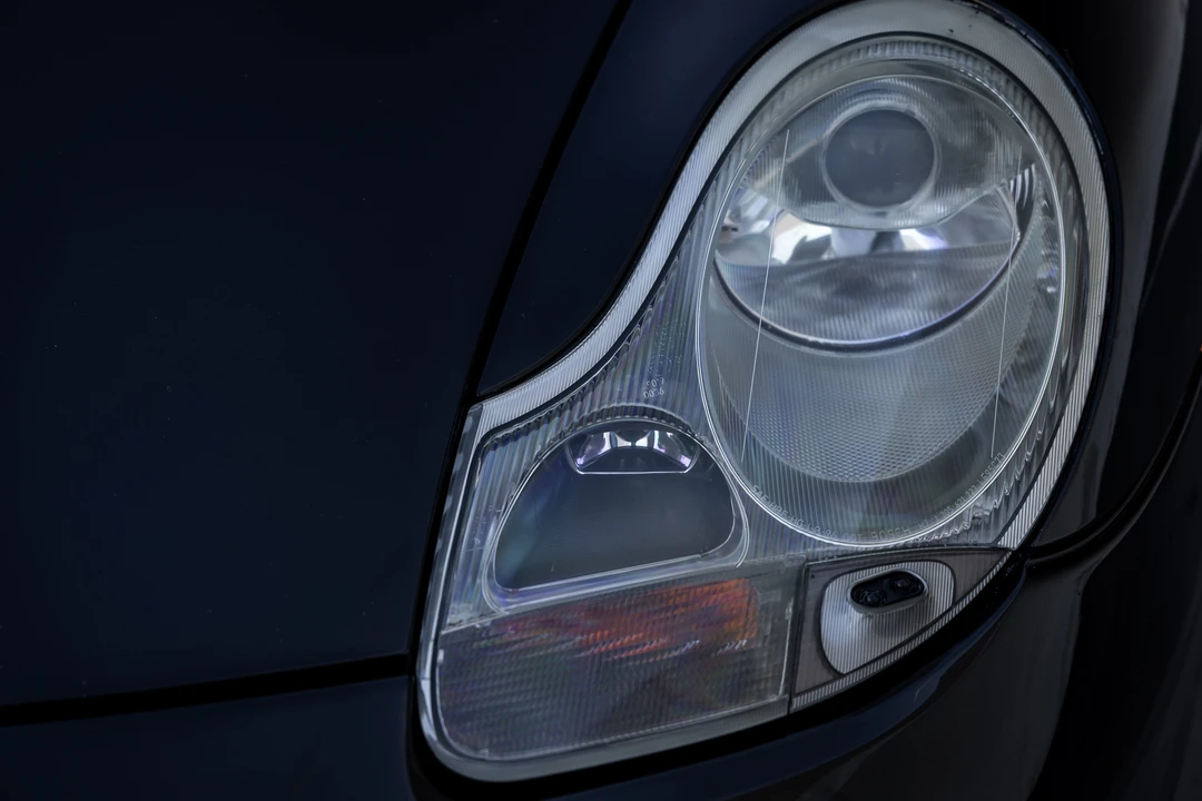 1999 Porsche 996 Carrera - Image 16 of 31