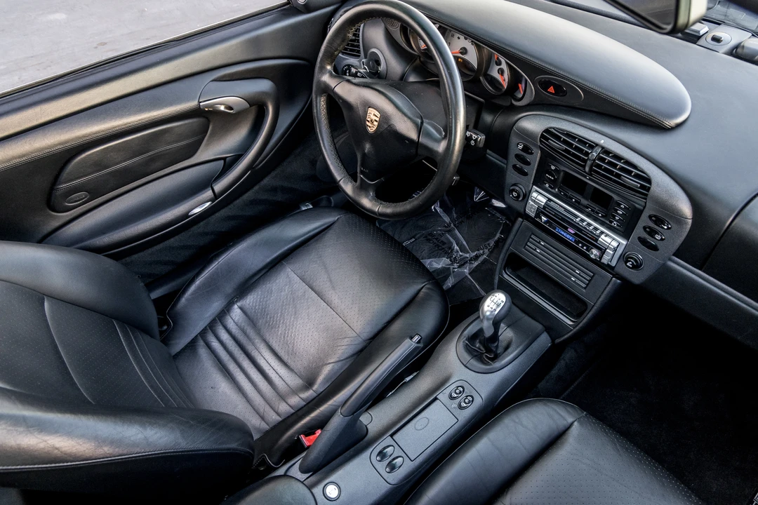 1999 Porsche 996 Carrera - Image 30 of 31