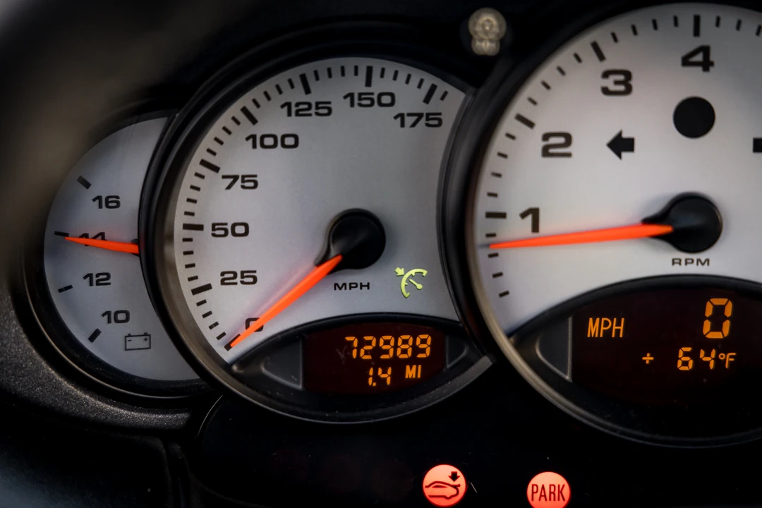 1999 Porsche 996 Carrera - Image 26 of 31