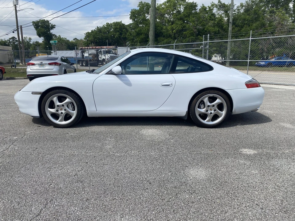 1999 Porsche 996 Carrera - Image 12 of 31