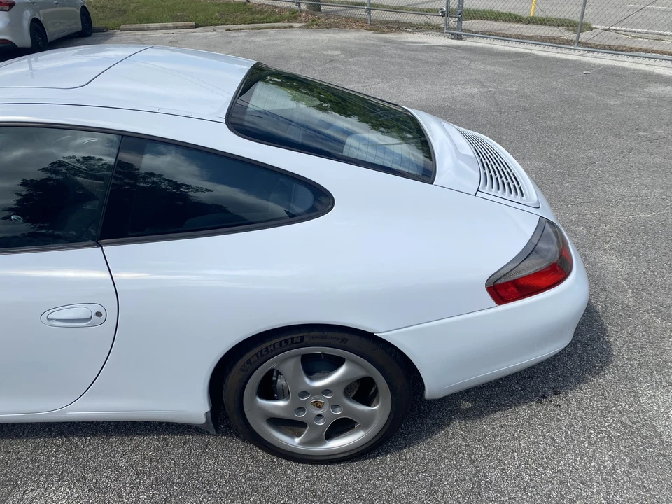1999 Porsche 996 Carrera - Image 18 of 31