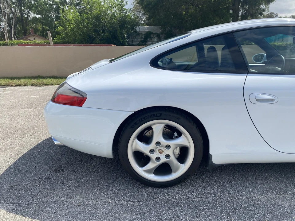 1999 Porsche 996 Carrera - Image 19 of 31