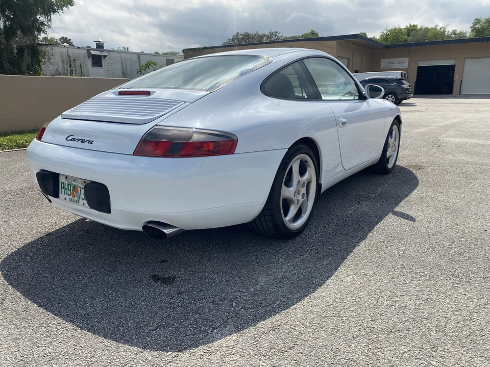 1999 Porsche 996 Carrera - Image 8 of 31