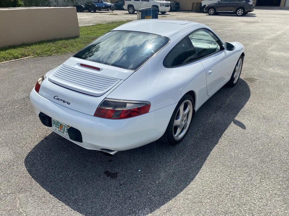 1999 Porsche 996 Carrera - Image 9 of 31