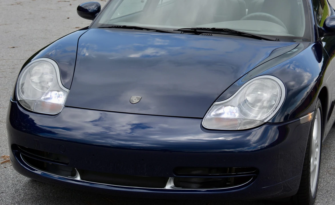 1999 Porsche 996 Carrera - Image 12 of 31