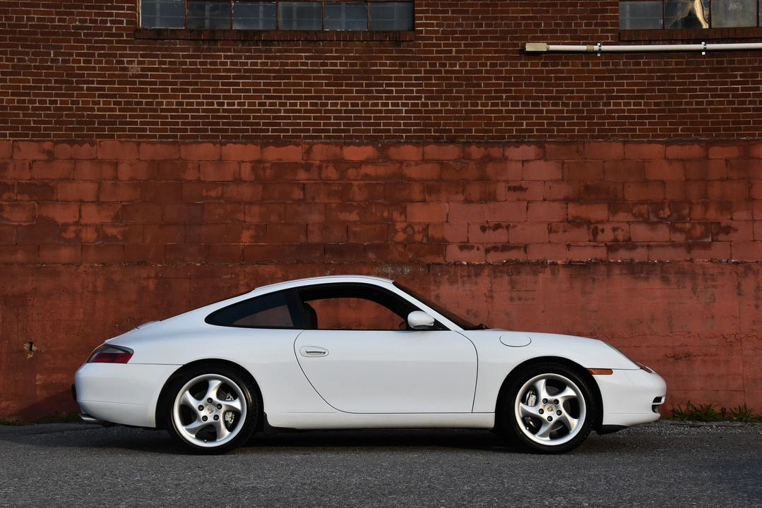 1999 Porsche 996 Carrera - Image 21 of 31