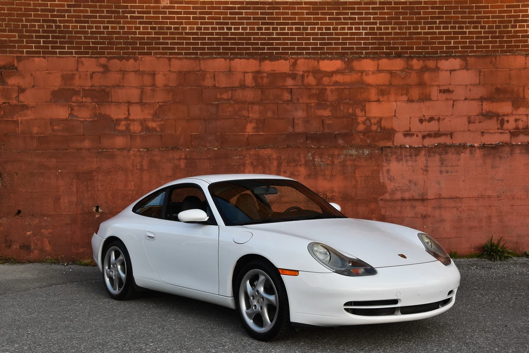 1999 Porsche 996 Carrera - Image 17 of 31