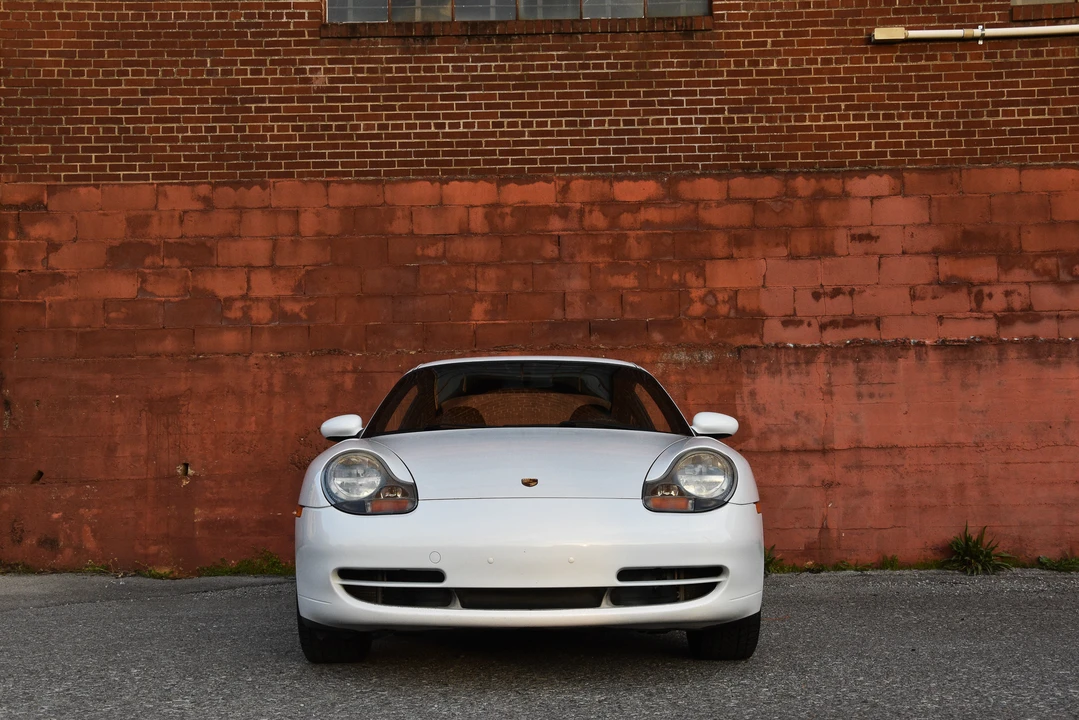 1999 Porsche 996 Carrera - Image 13 of 31