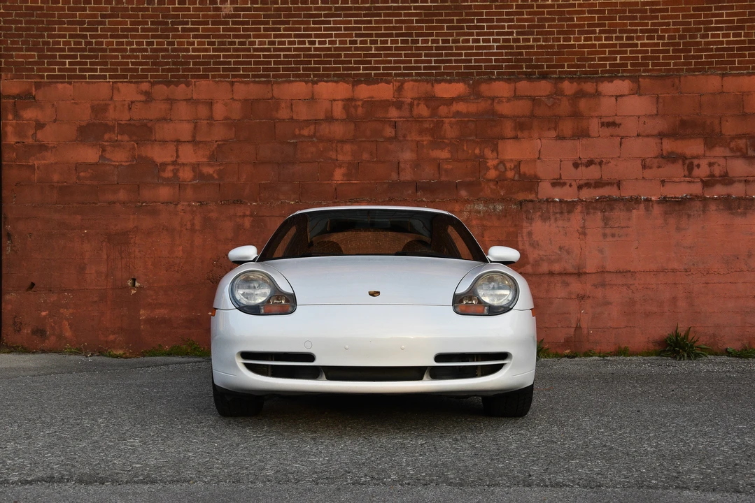 1999 Porsche 996 Carrera - Image 12 of 31
