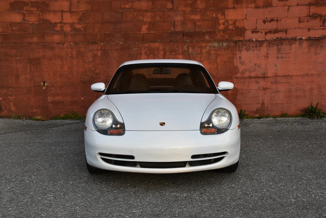 1999 Porsche 996 Carrera - Image 11 of 31