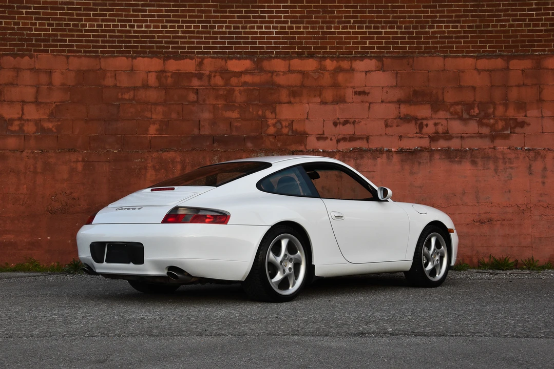 1999 Porsche 996 Carrera - Image 30 of 31