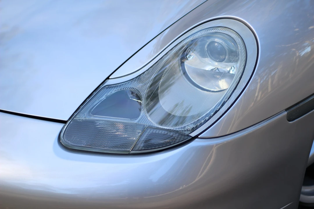 1999 Porsche 996 Carrera - Image 25 of 31