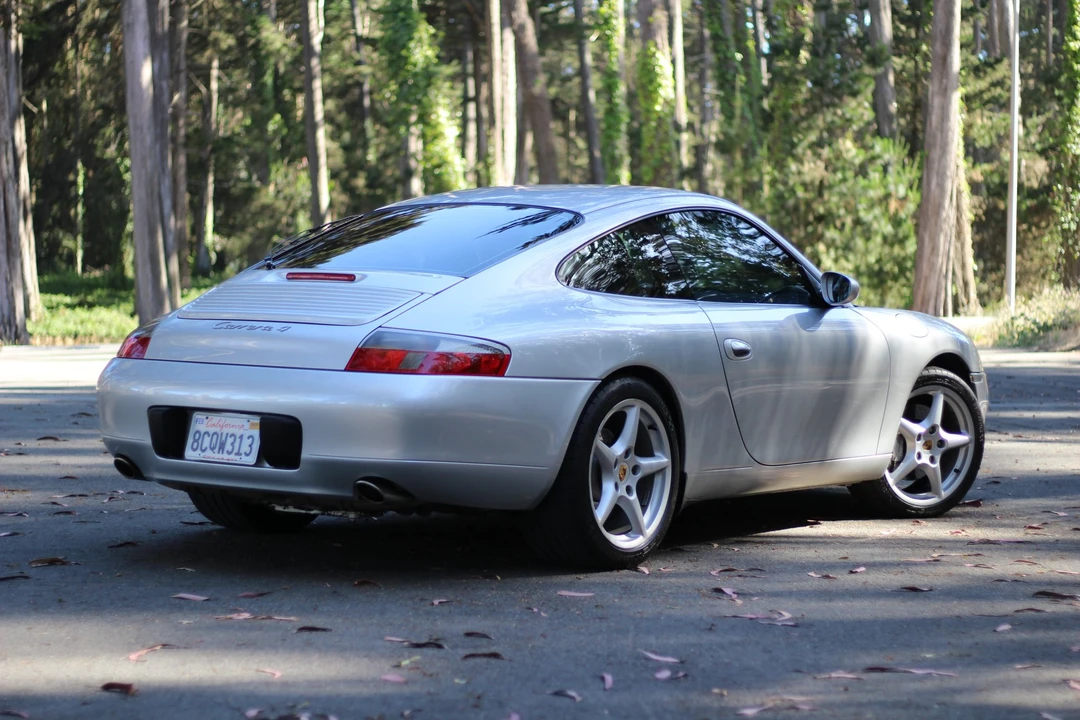1999 Porsche 996 Carrera - Image 12 of 31