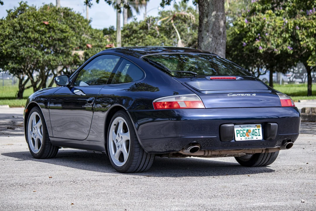 1999 Porsche 996 Carrera - Image 22 of 31