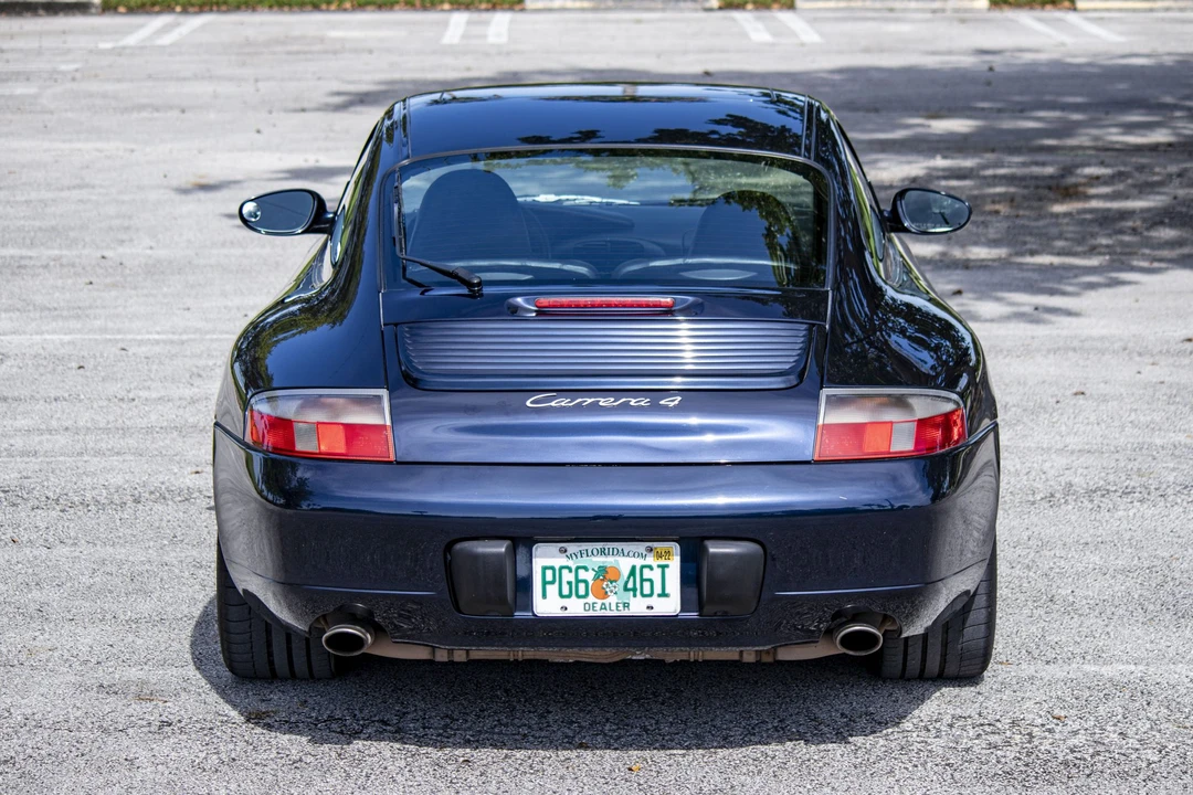 1999 Porsche 996 Carrera - Image 24 of 31
