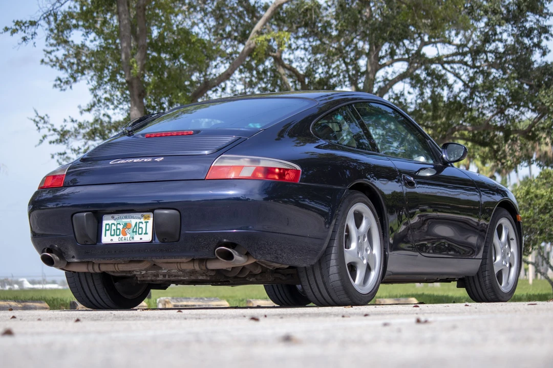 1999 Porsche 996 Carrera - Image 26 of 31