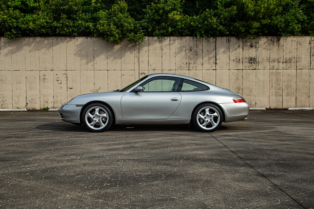 1999 Porsche 996 Carrera - Image 11 of 31