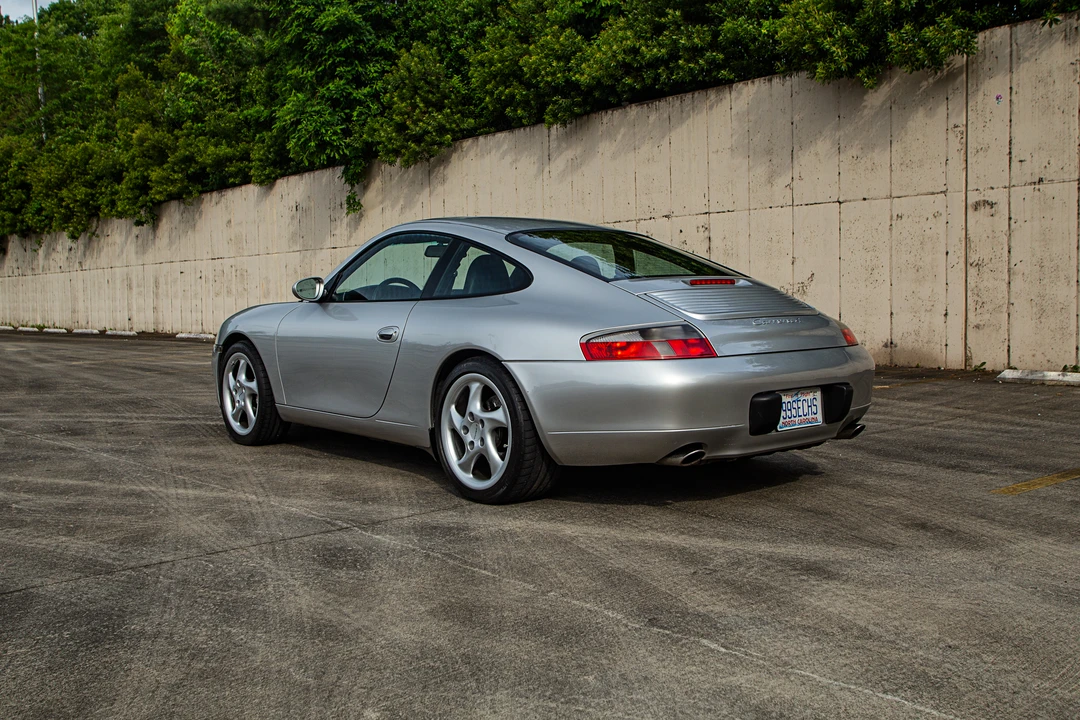 1999 Porsche 996 Carrera - Image 9 of 31