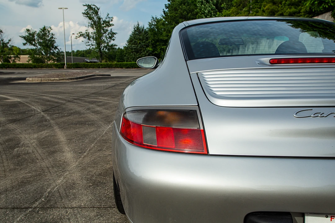1999 Porsche 996 Carrera - Image 18 of 31