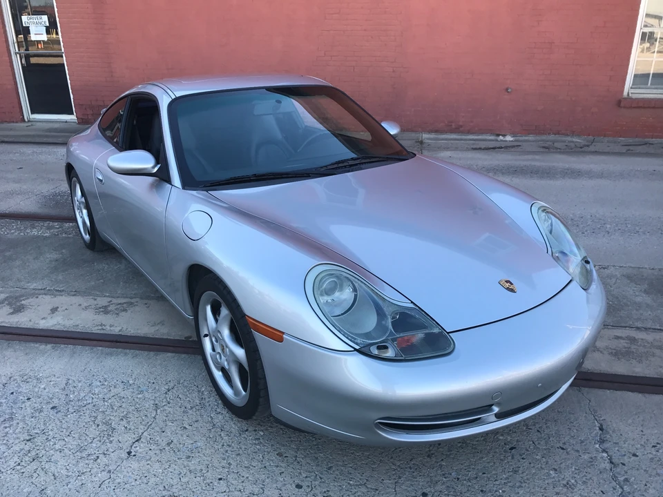1999 Porsche 996 Carrera - Image 24 of 31