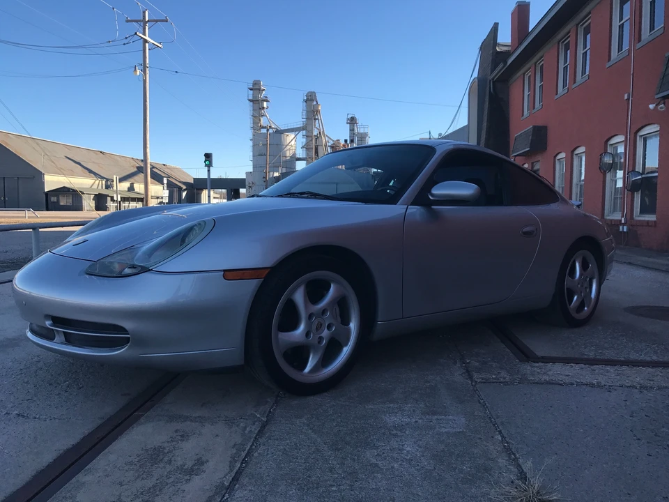 1999 Porsche 996 Carrera - Image 17 of 31